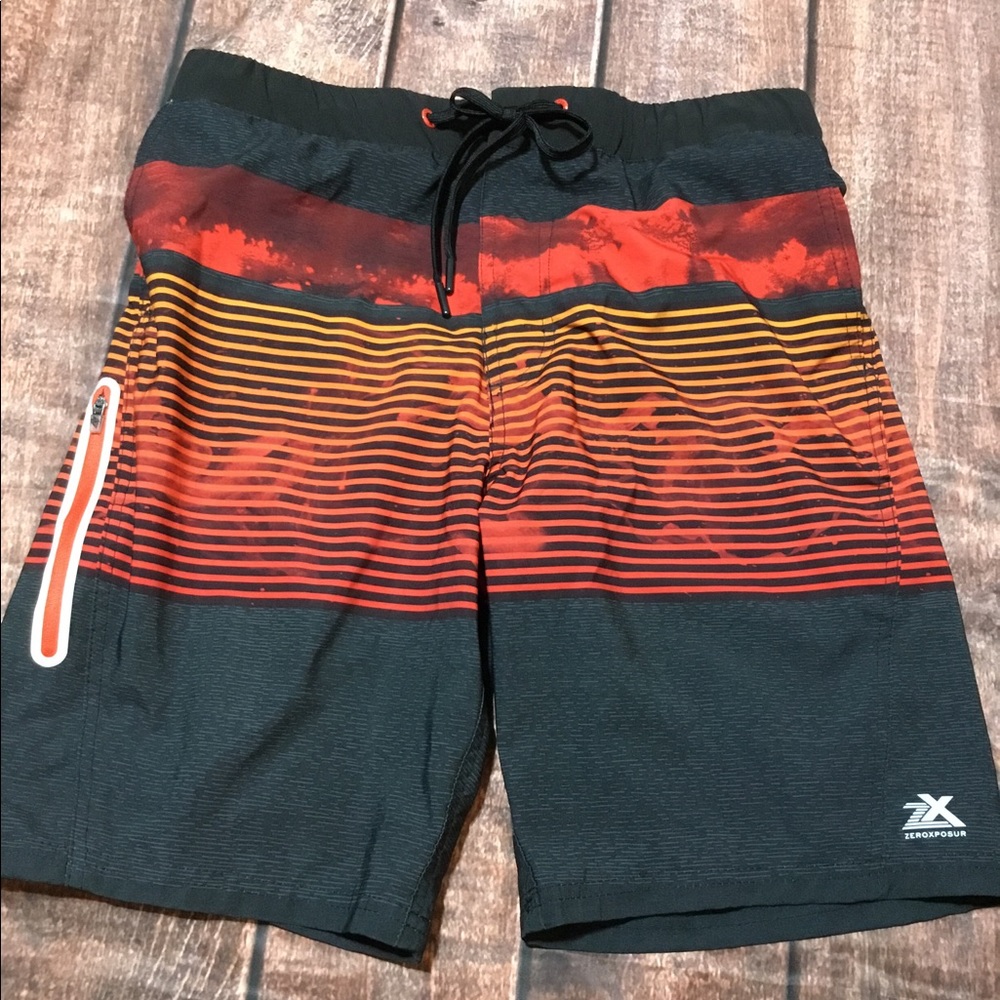 Size medium Zeroxposur Swim Trunks